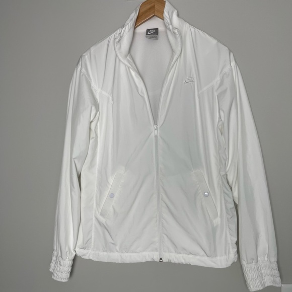 Nike | Crisp White Full Zip Track Jacket Running Outdoors Athleisure - Picture 1 of 6